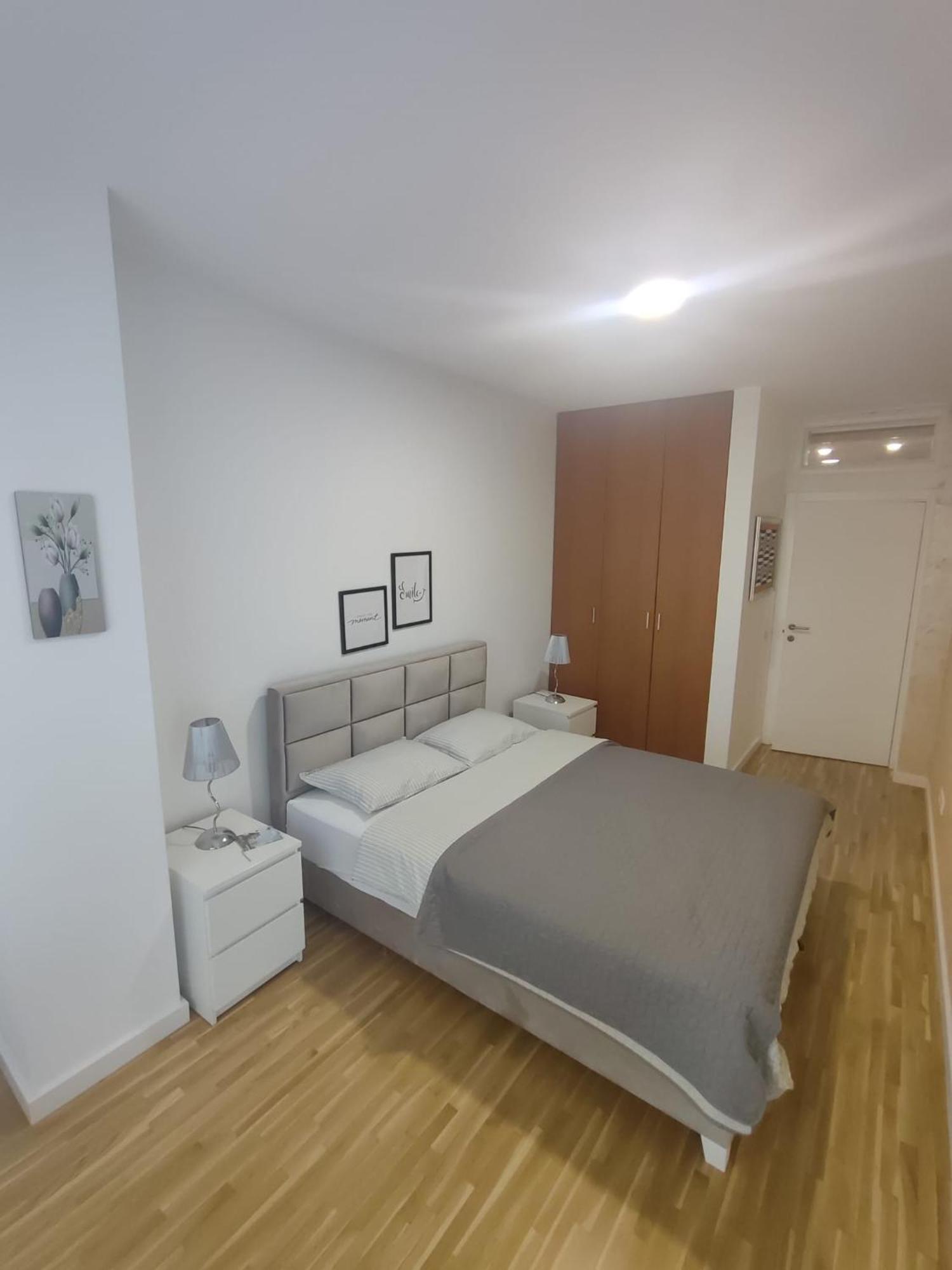 City Lights Lux Daire Belgrad Dış mekan fotoğraf